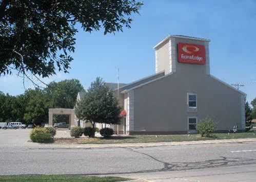 Best Western Plus Midwest Inn & Suites Salina Bagian luar foto