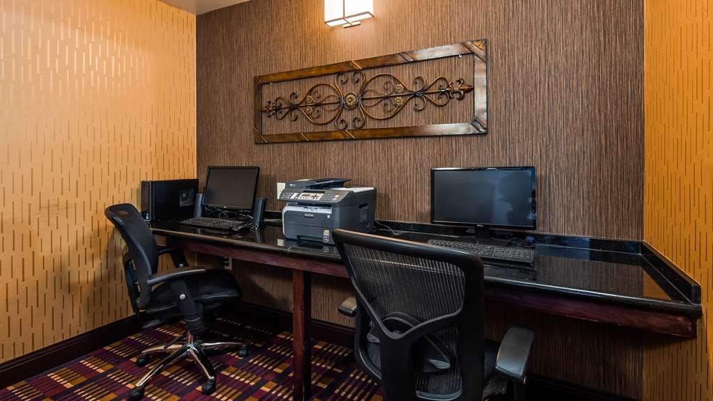 Best Western Plus Midwest Inn & Suites Salina Fasilitas foto